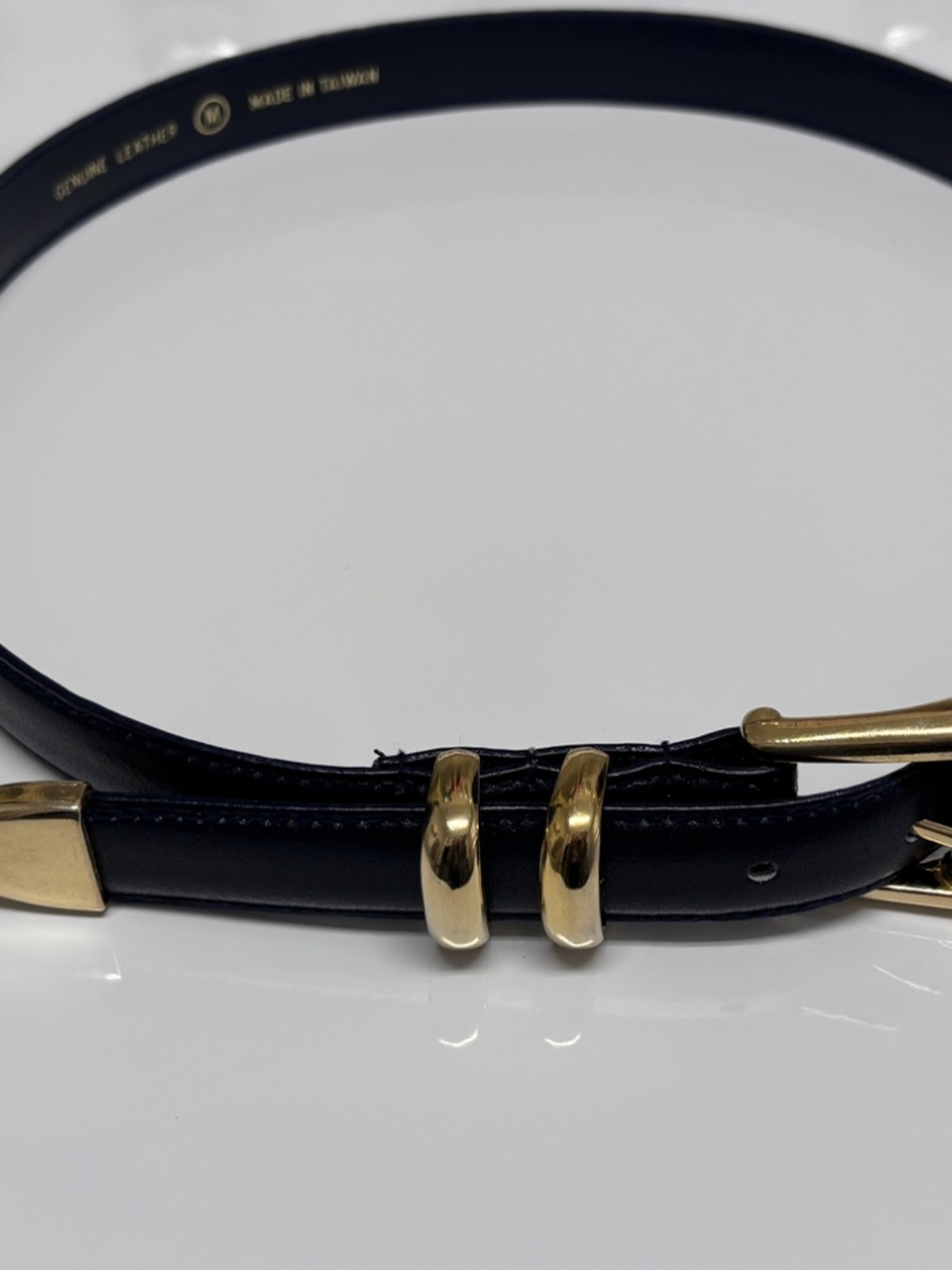 Casual Corner Belt Leather Navy Blue Goldtone Buckle & Tip Vintage - Sz Medium